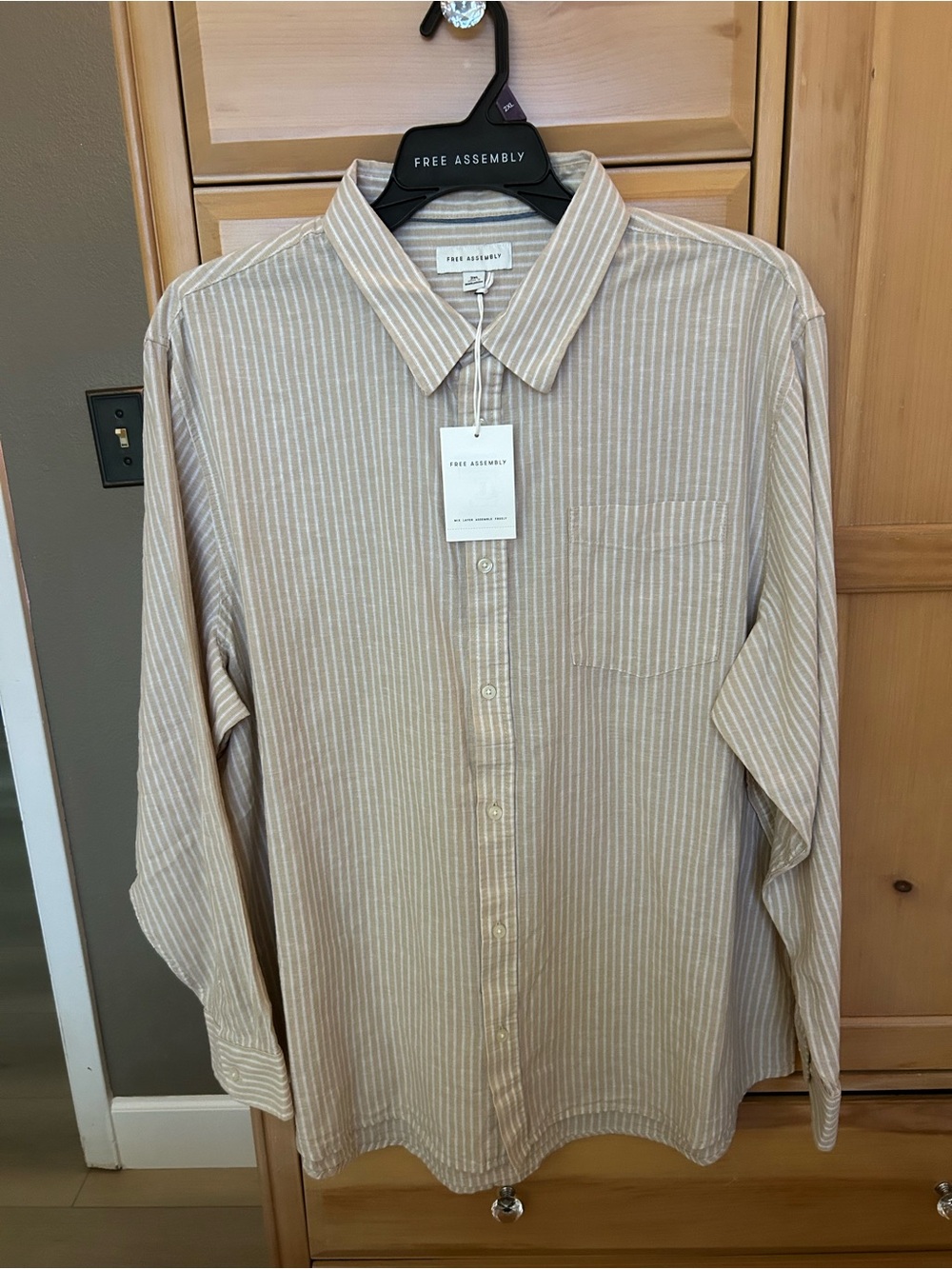 Free Assembly Men's Beige Stripe Button-Down Shirt Sz XXL